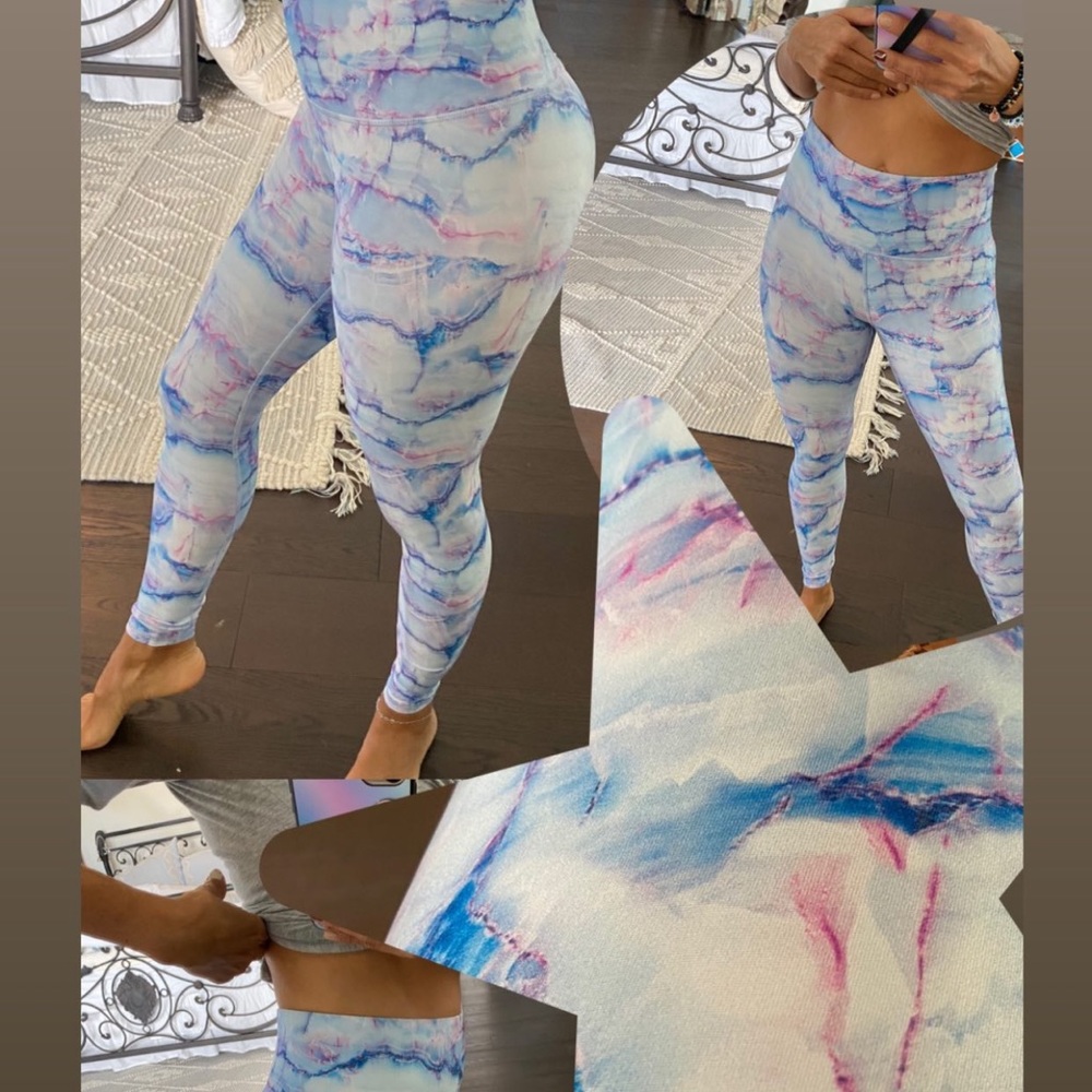 Terez Xs leggings… fits small also.
